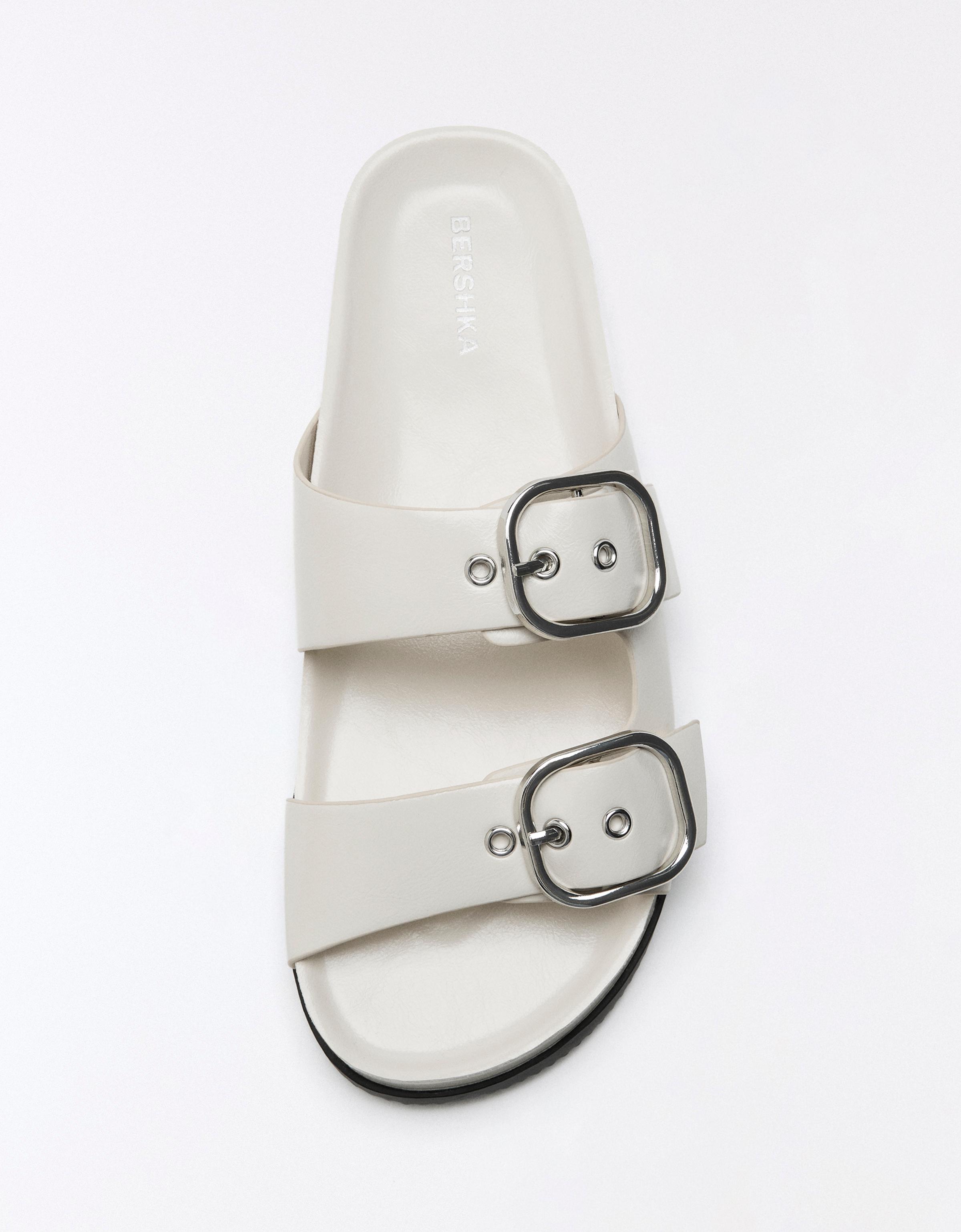 Buckled flat sandals — ECRU