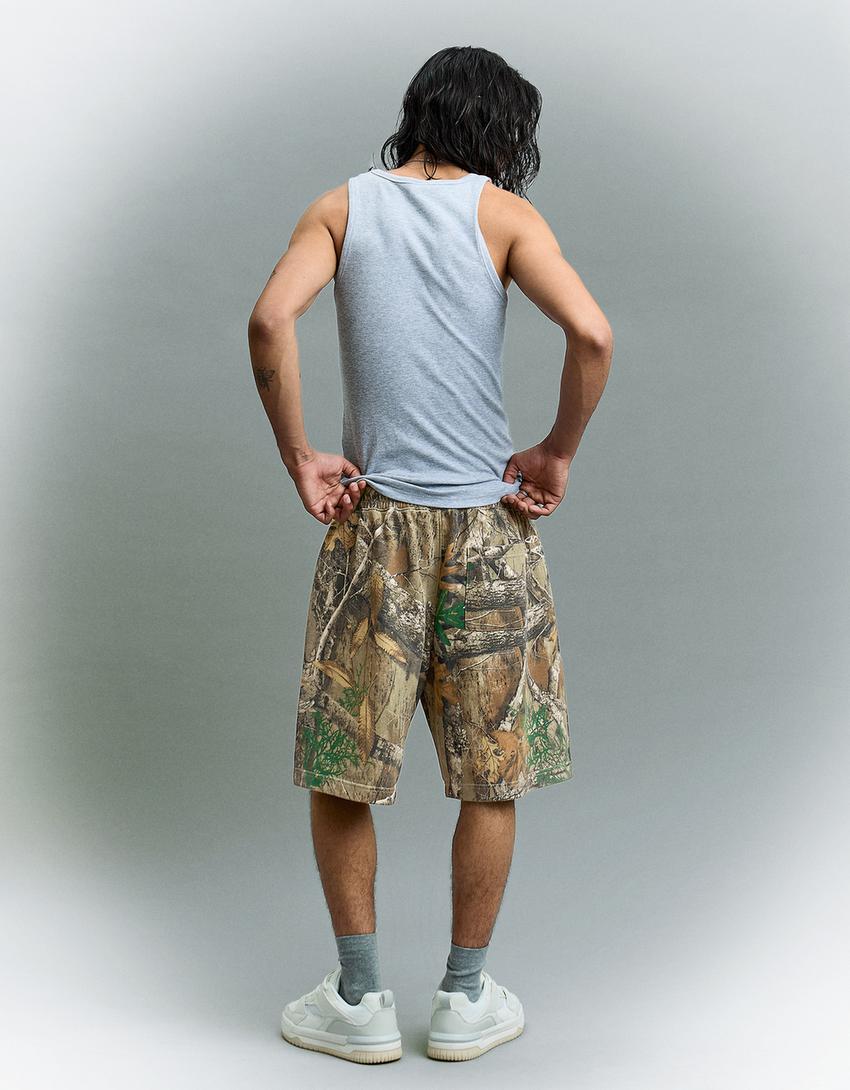 Printed boxy fit Bermuda shorts-Sand