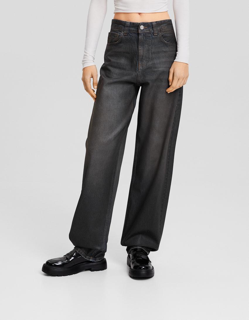 Wide-leg balloon jeans with coating-Brown