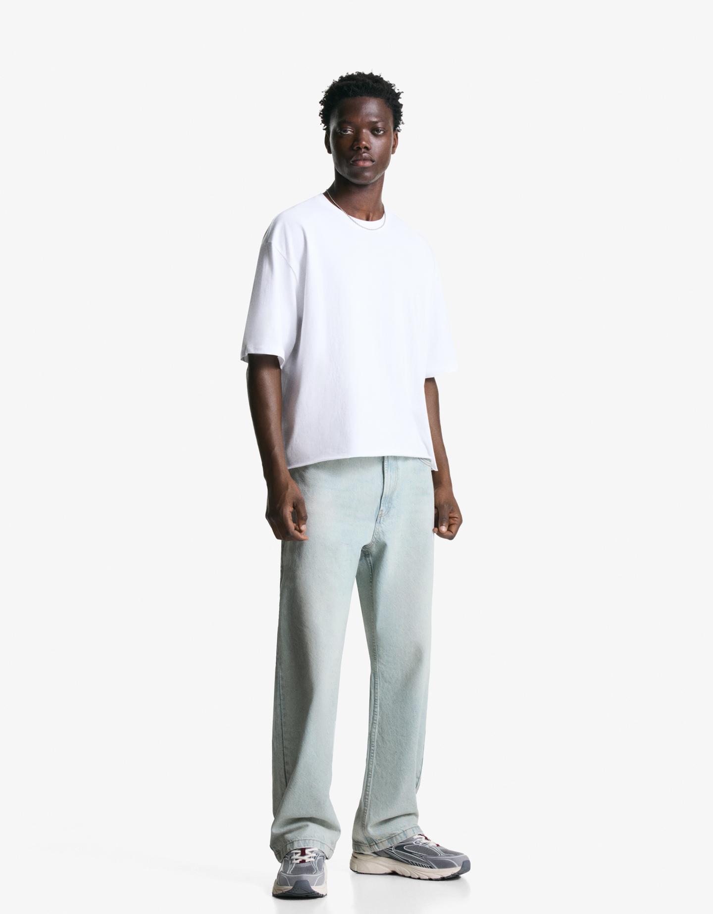 Bershka jeansy o kroju baggy jasnoniebieski