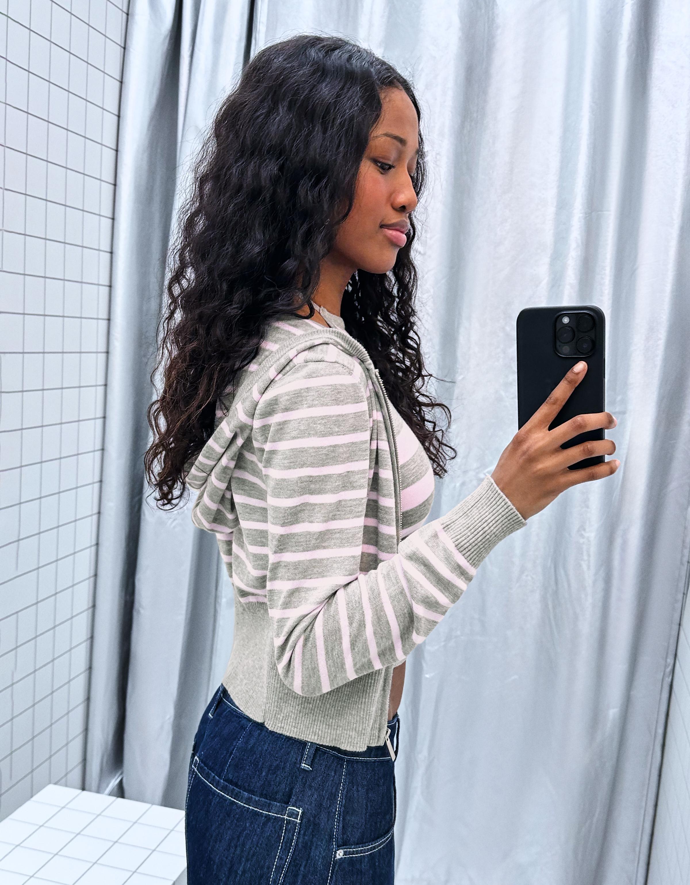 Çizgili kapüşonlu sweatshirt - Görsel 33