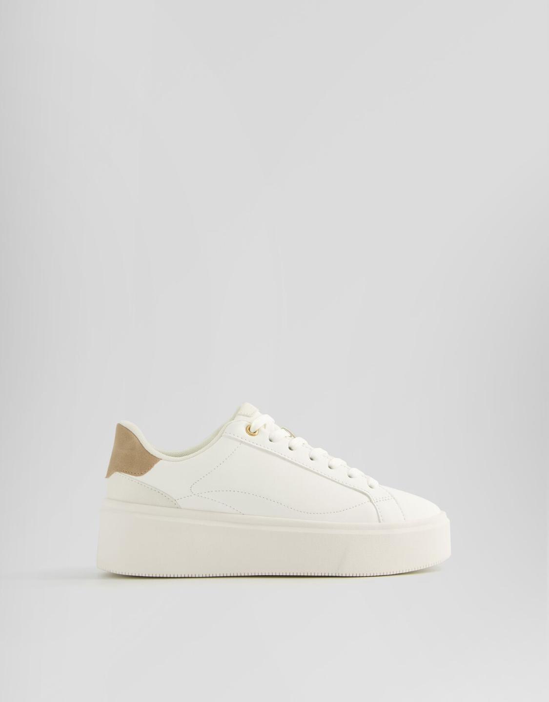 بنطلون رياضي جينز بنعل عال وتفصيل كعب