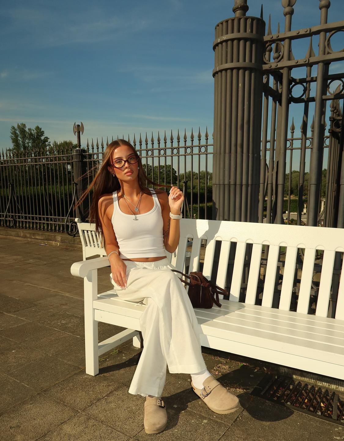 Sleeveless ribbed T-shirt