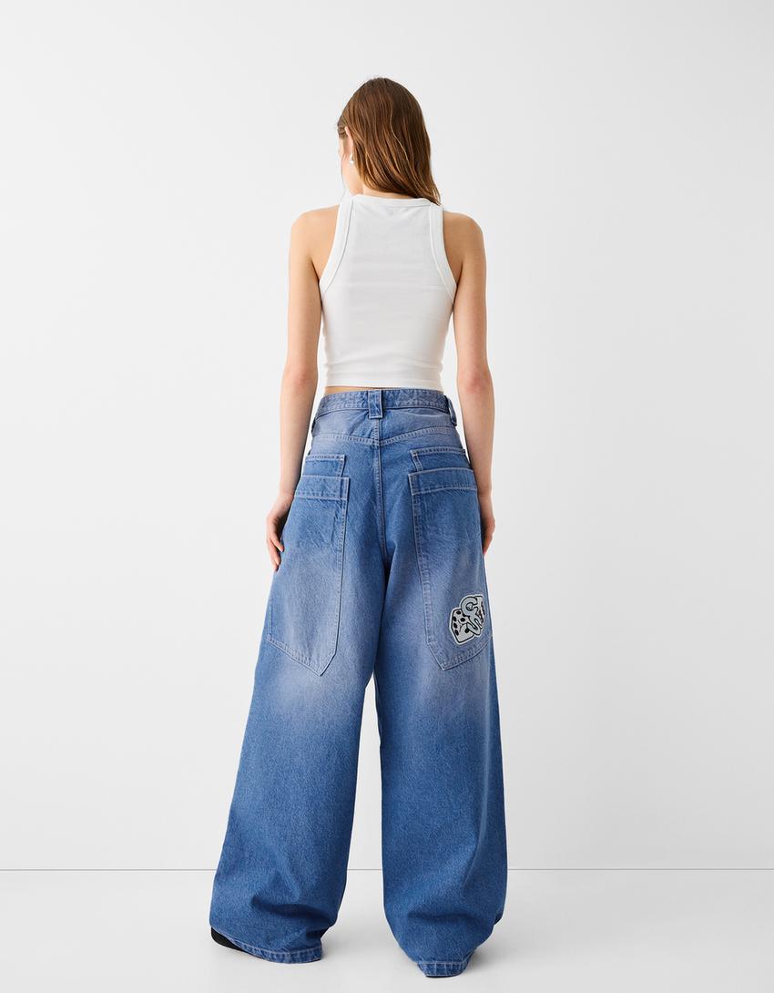 Jeans baggy com bordado-Azul lavado-1