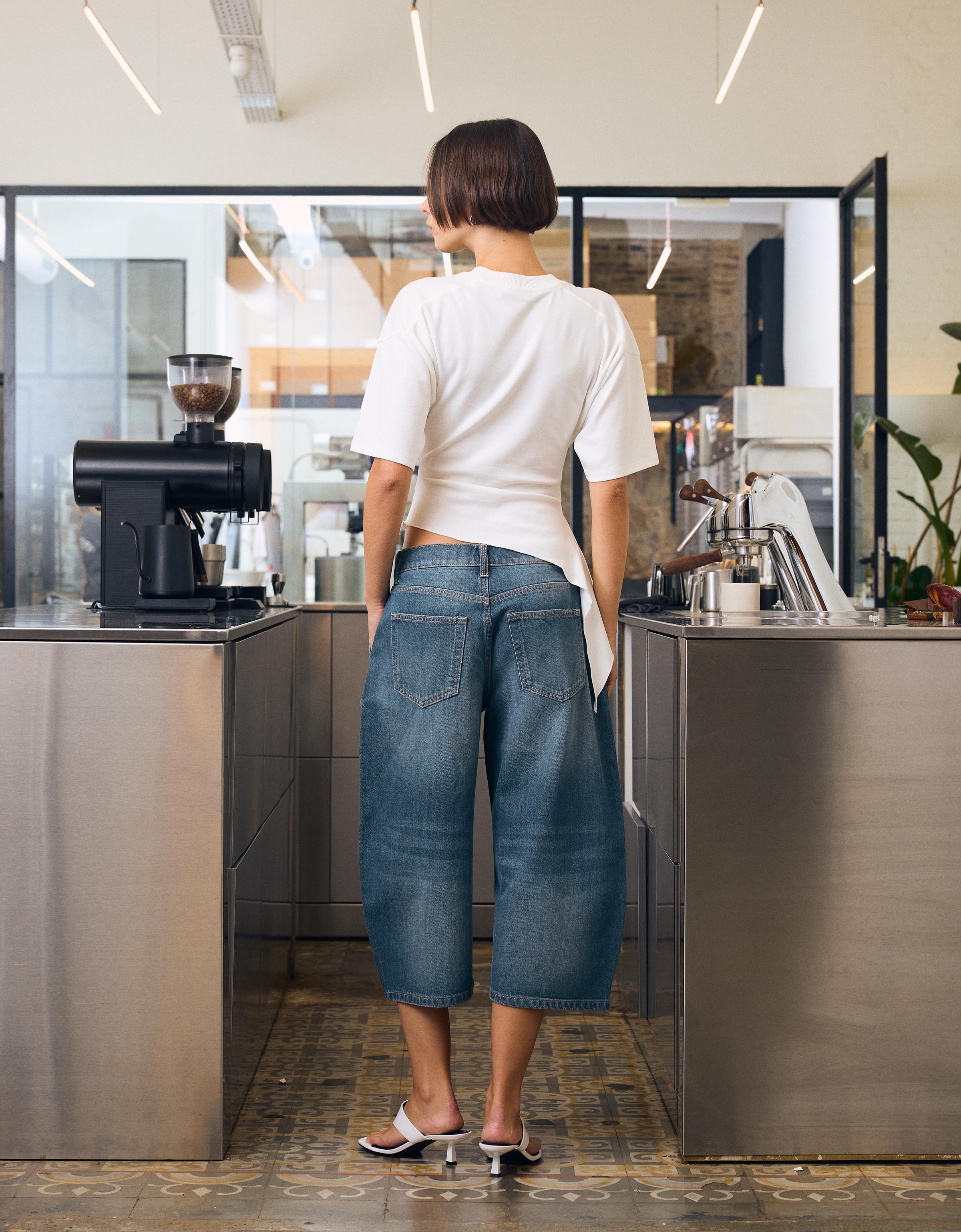 Slouchy denim bermuda şort - Görsel 11