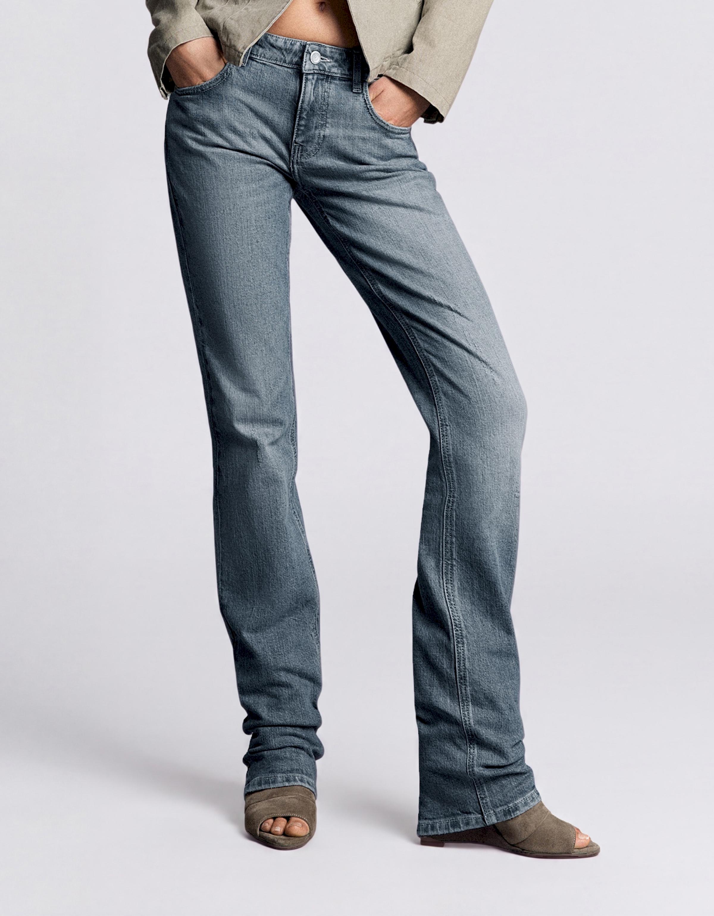 Low-rise slim fit jeans — Light blue