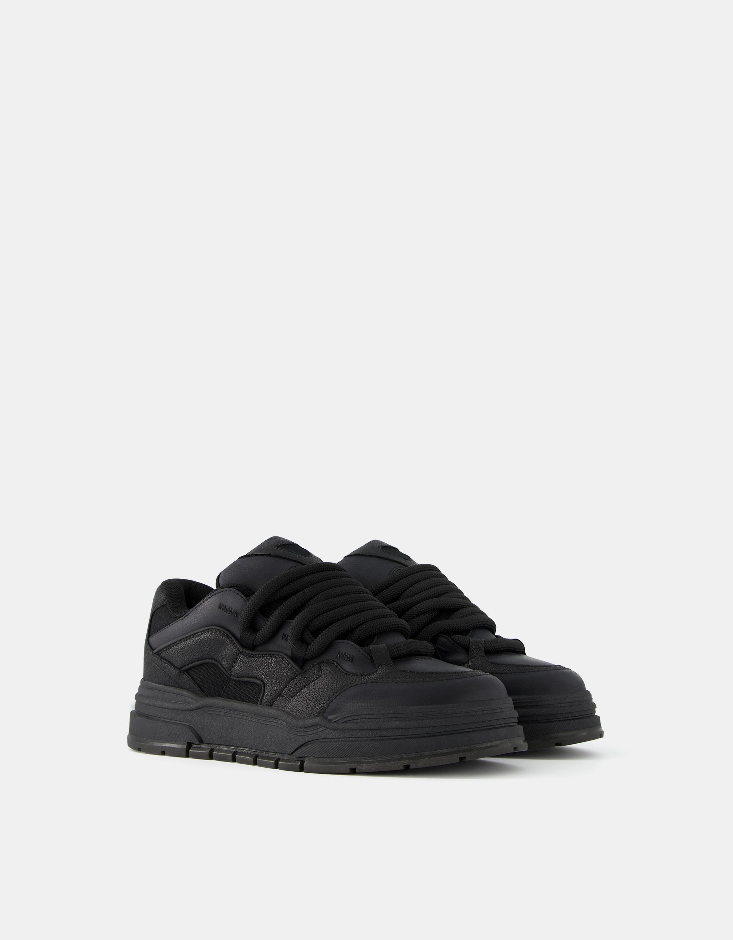 Bershka chaussure homme sale