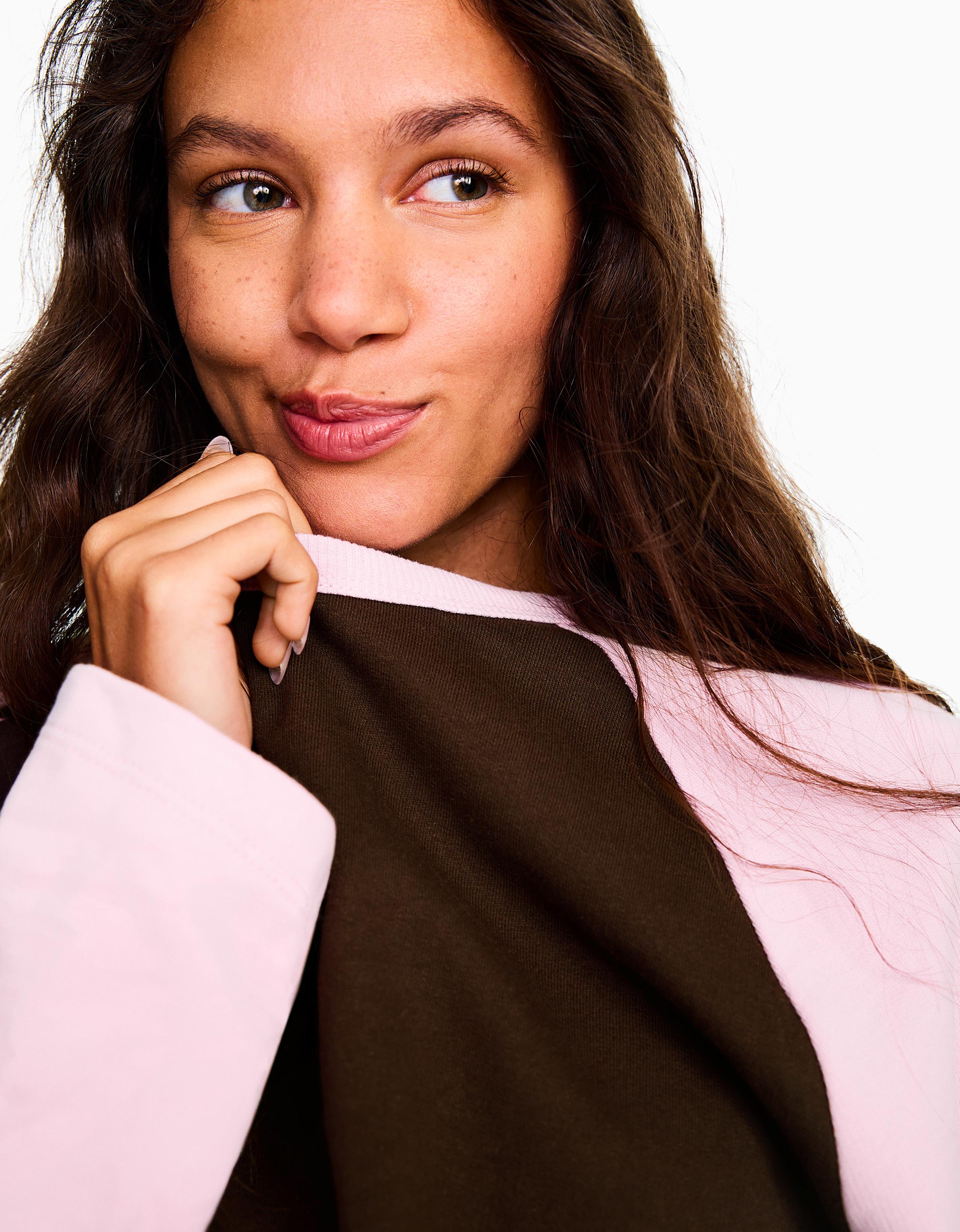 Round neck raglan jumper — Brown