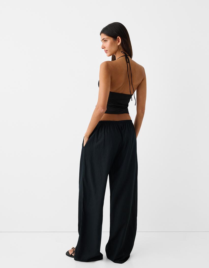 تيشرت بحمالات وتفصيل رباط-أسود-1