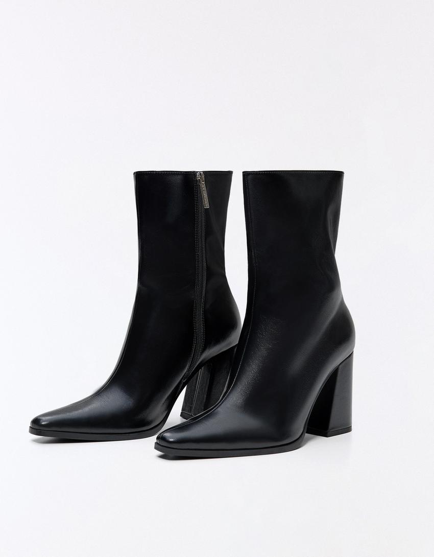 Block heel ankle boot-BLACK