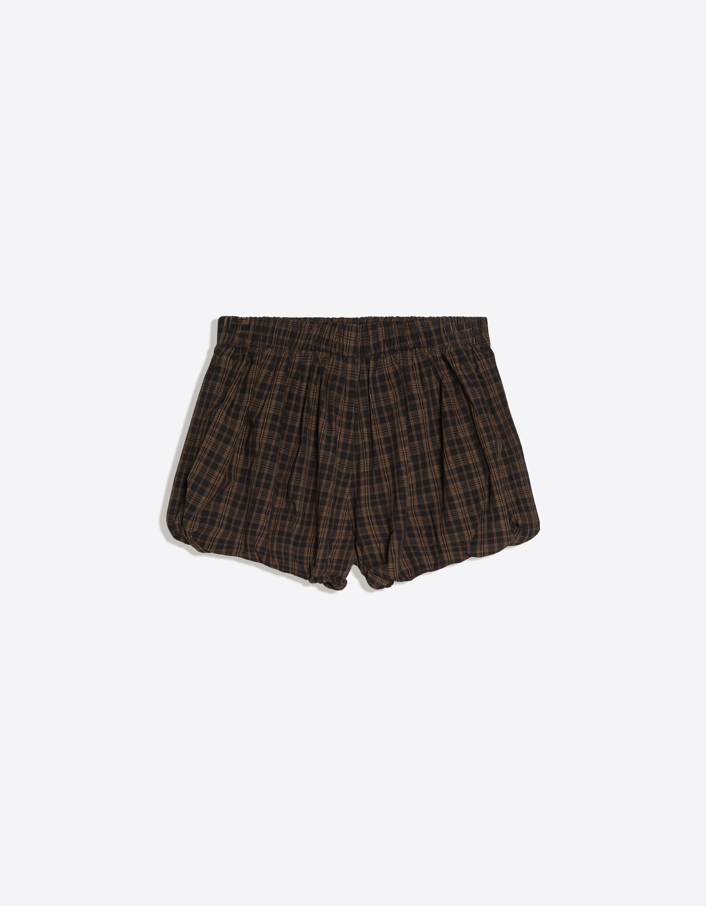 Check balloon mini shorts — Brown