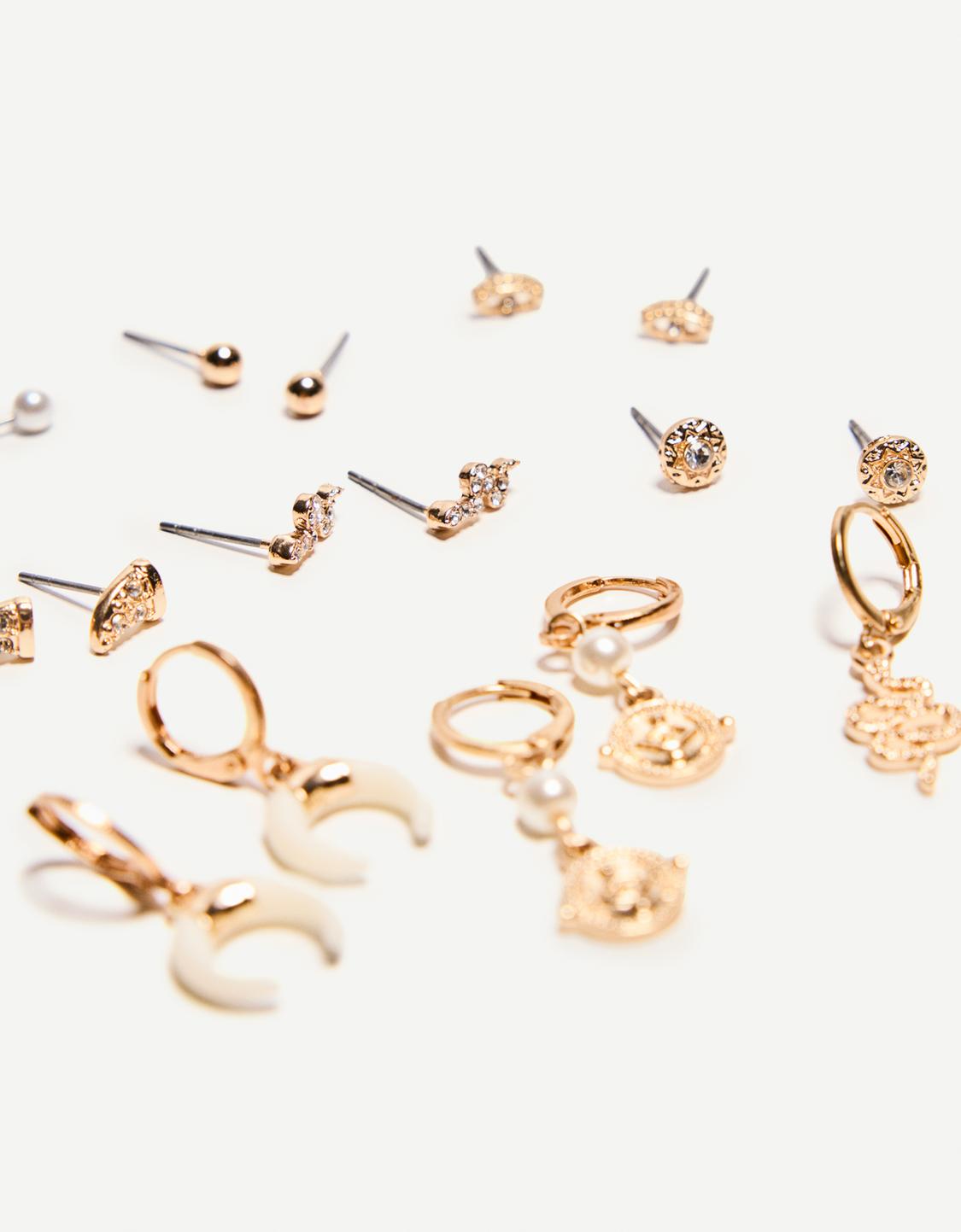 9-pack of earrings