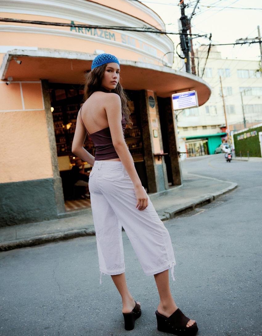 Asymmetric scarf top-Brown