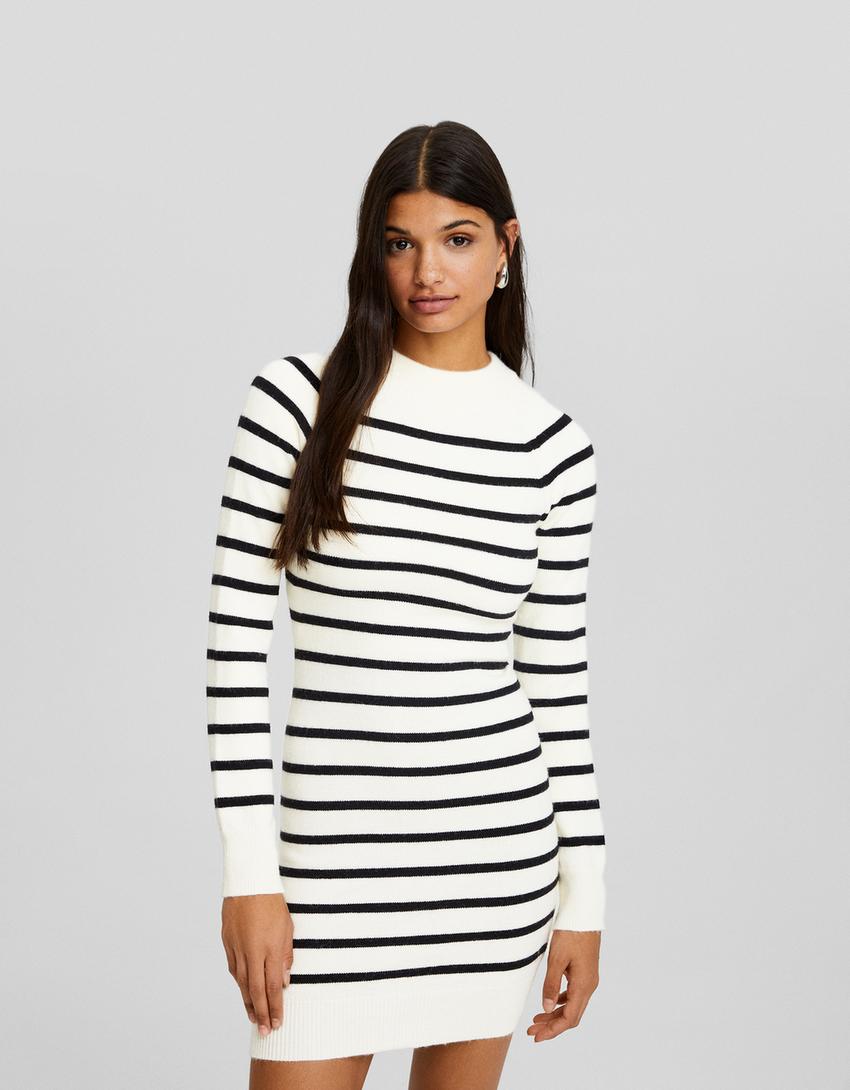 فستان قصير محاك ومقلّم بأكمام طويلة-كريمي-1