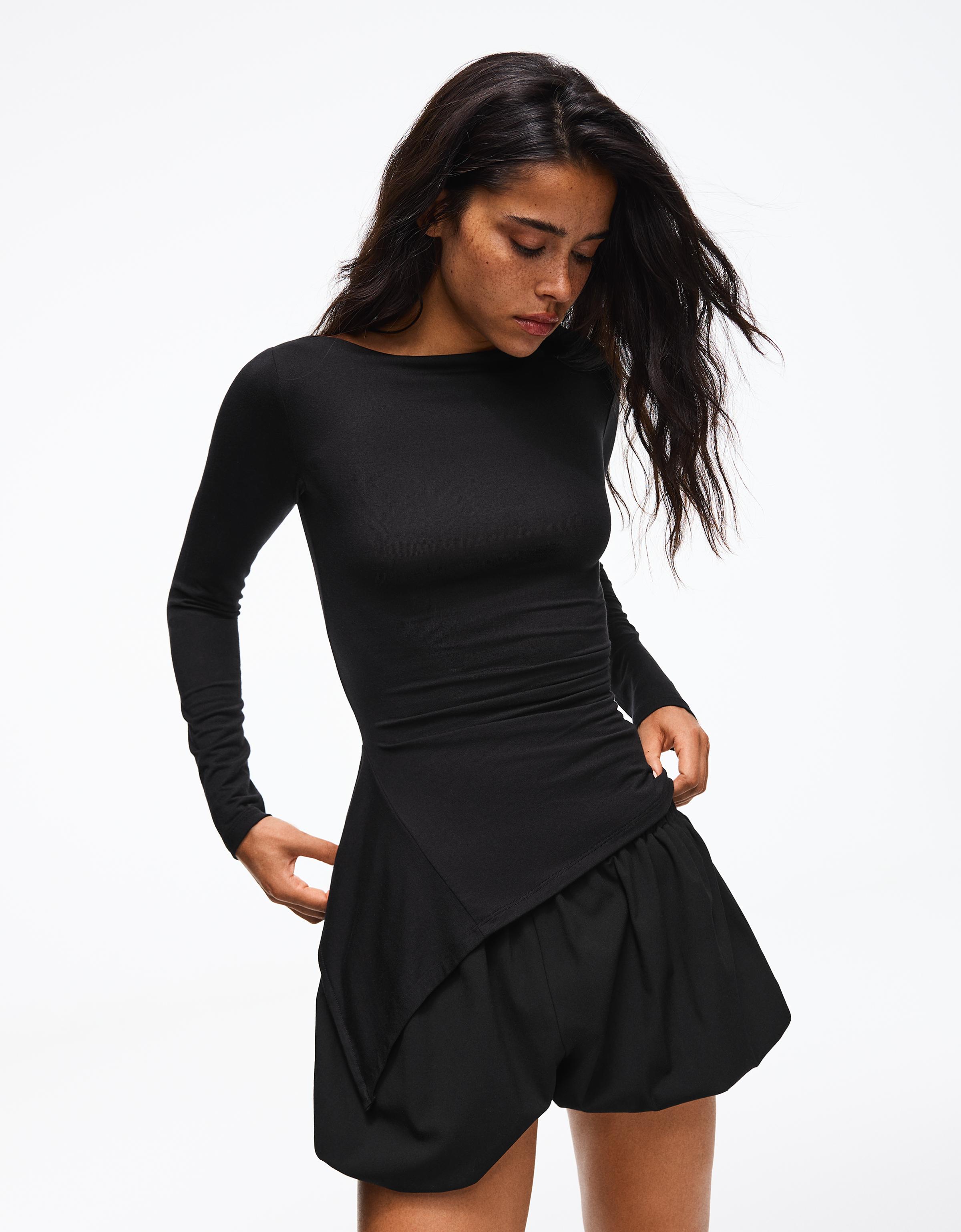 Long sleeve asymmetric gathered T-shirt — Black