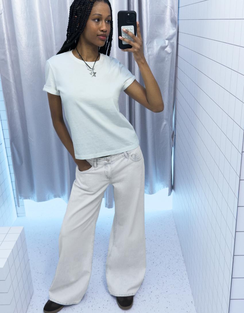 Wide-leg low-rise jeans-Light blue