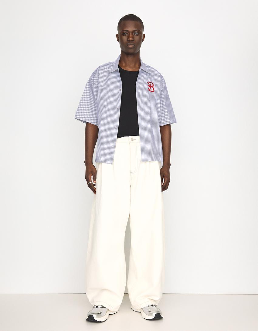 Embroidered short sleeve shirt-White