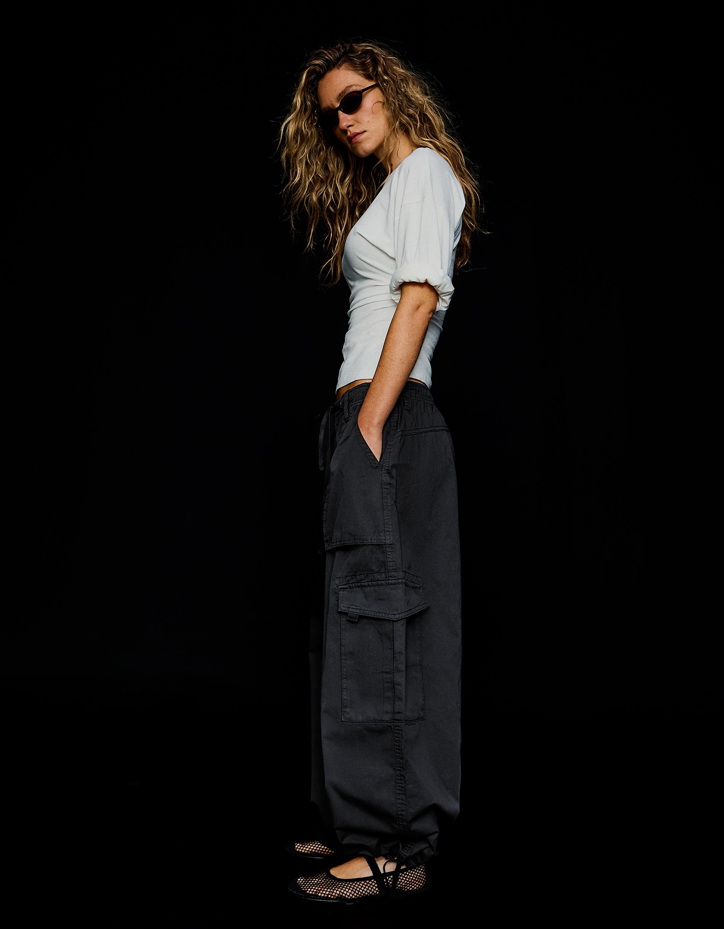 Parachute cargo trousers — Black