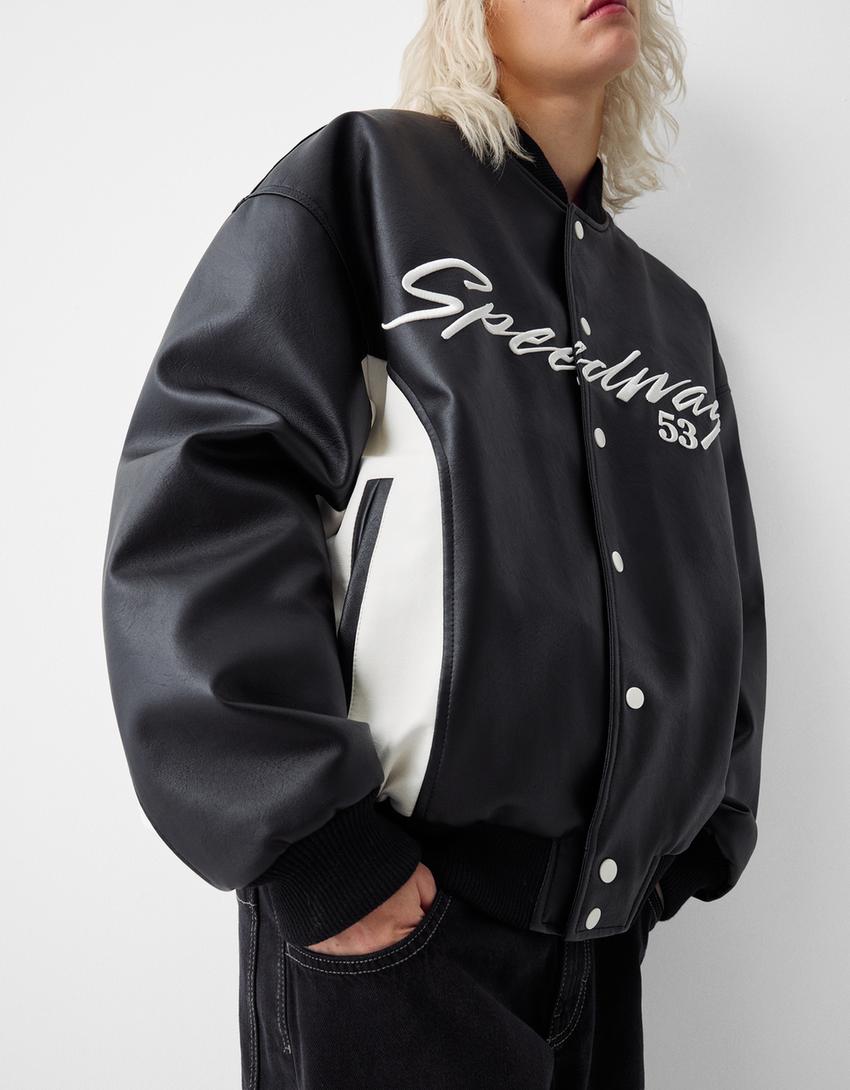 جاكيت بيسبول جلد صناعي مطرز-أسود-7