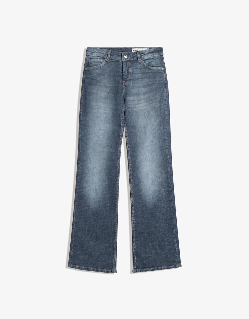 Low Waist Bootcut-Jeans-Blau-3