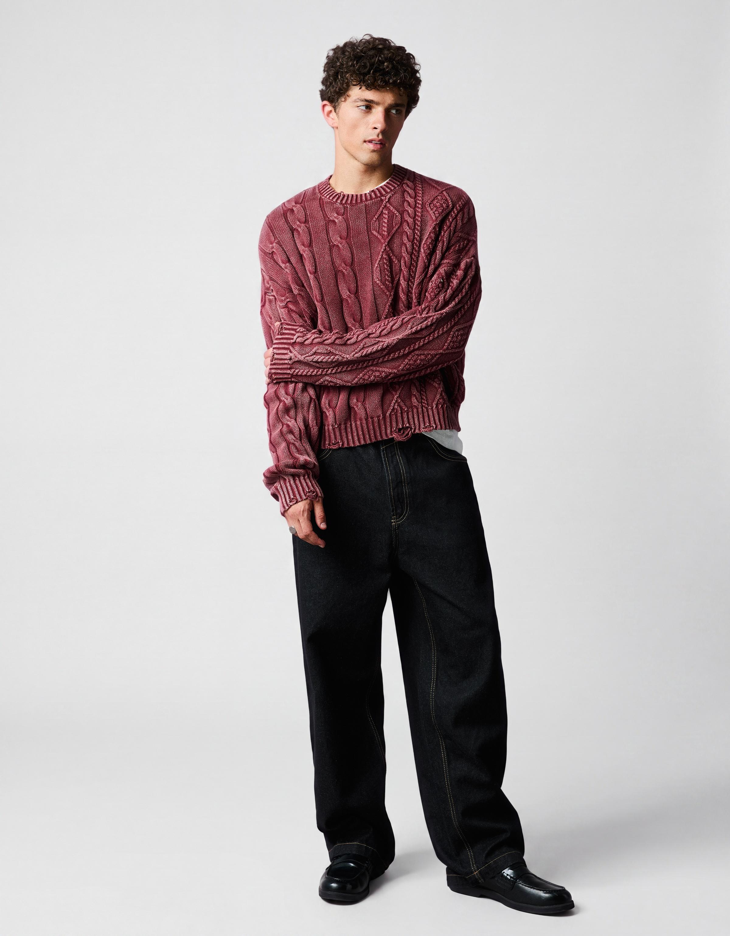 Washed-effect cable-knit jumper — Maroon