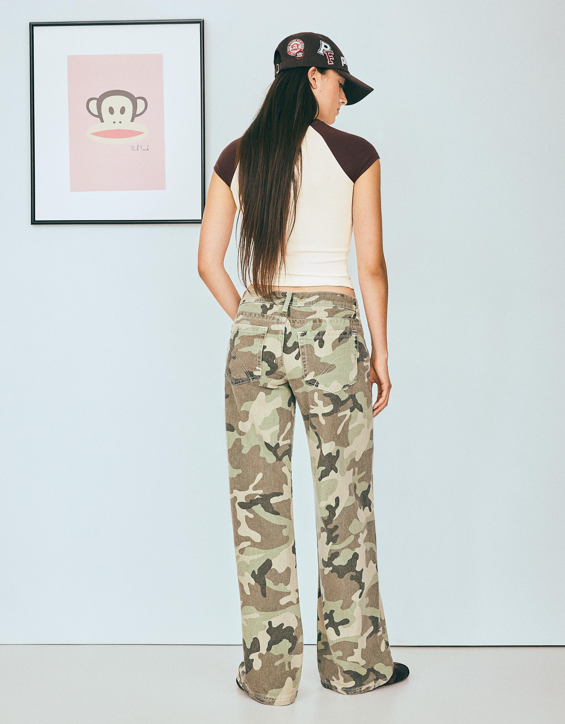 Bershka Baskılı straight fit pantolon görsel 8