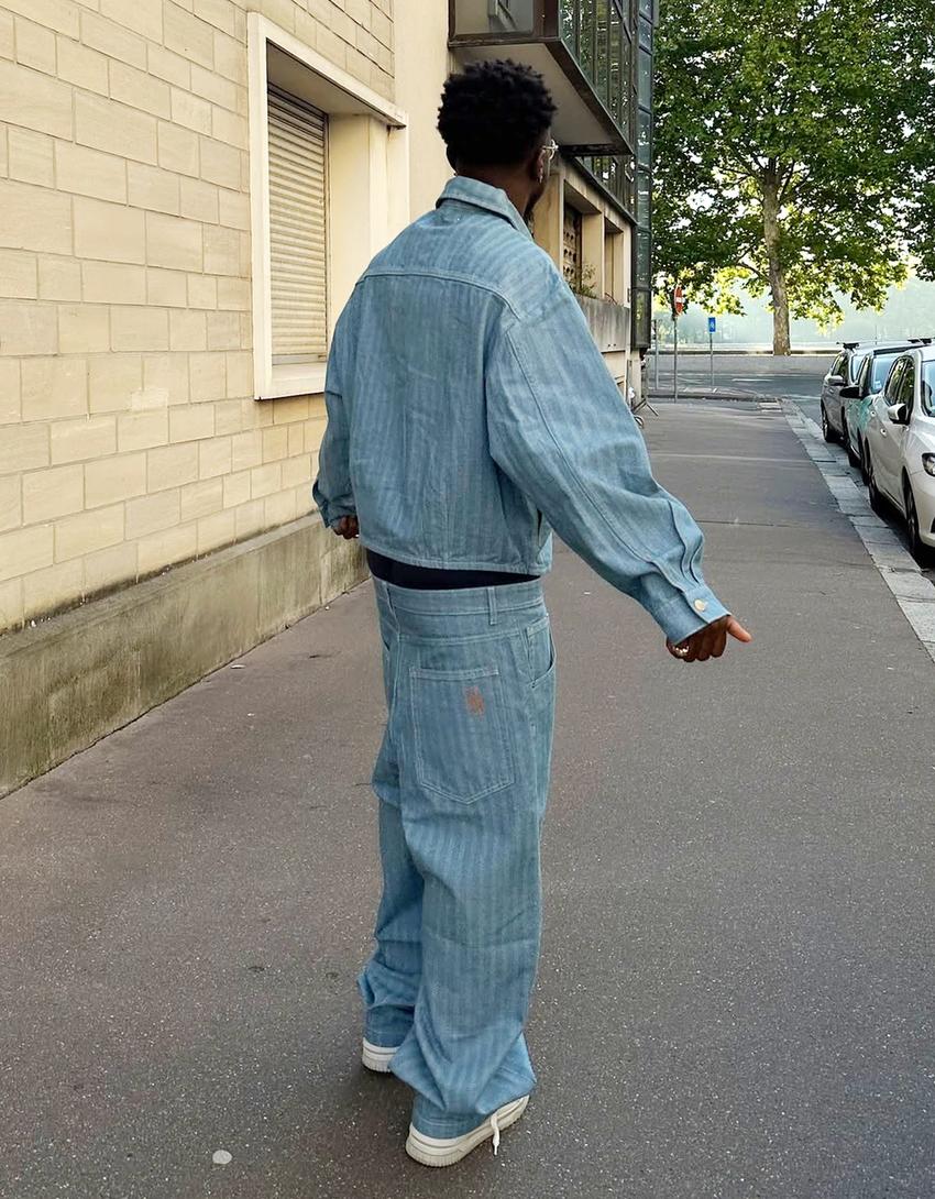 Pruhované super vrecovité džínsy