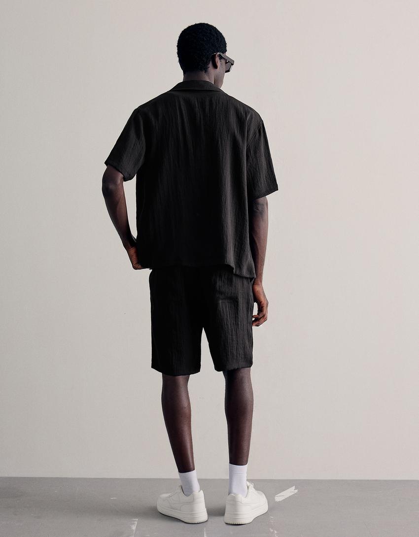 Rustic jogger Bermuda shorts-Black