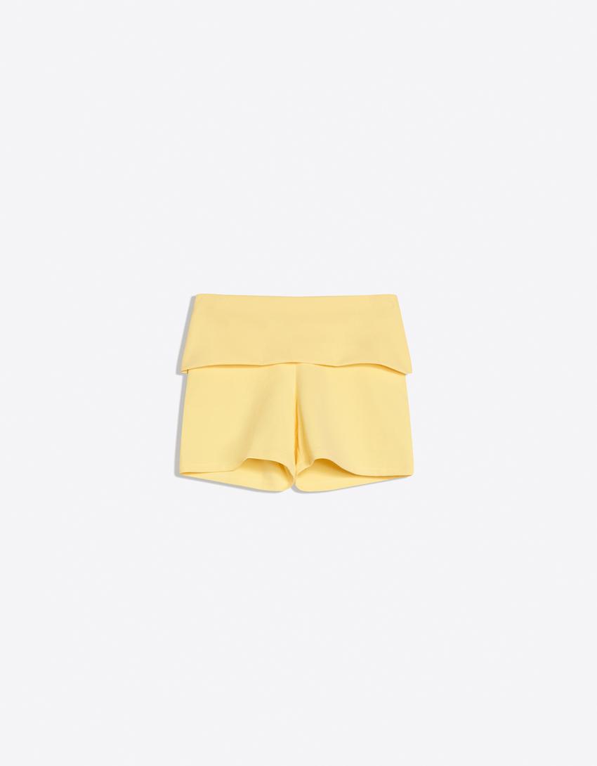 Technical shorts with turn-up waist-Banana