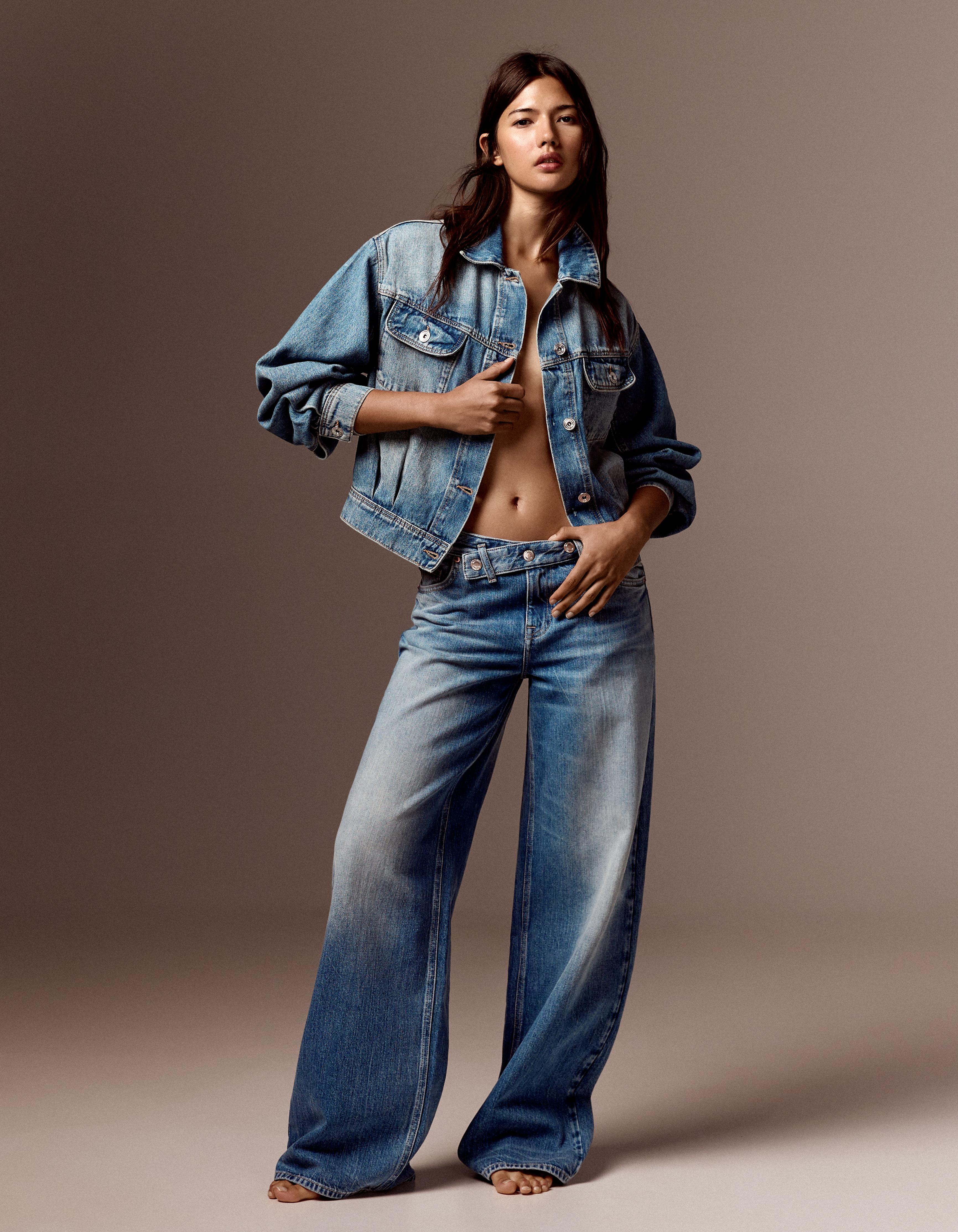 Low-rise straight-leg jeans with crossover waist — Light blue