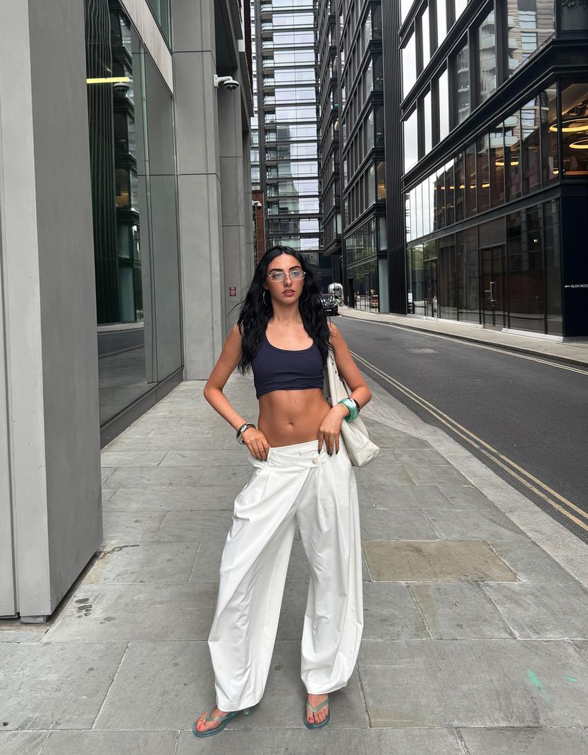 Tailored fit trousers with crossover waist-Cream