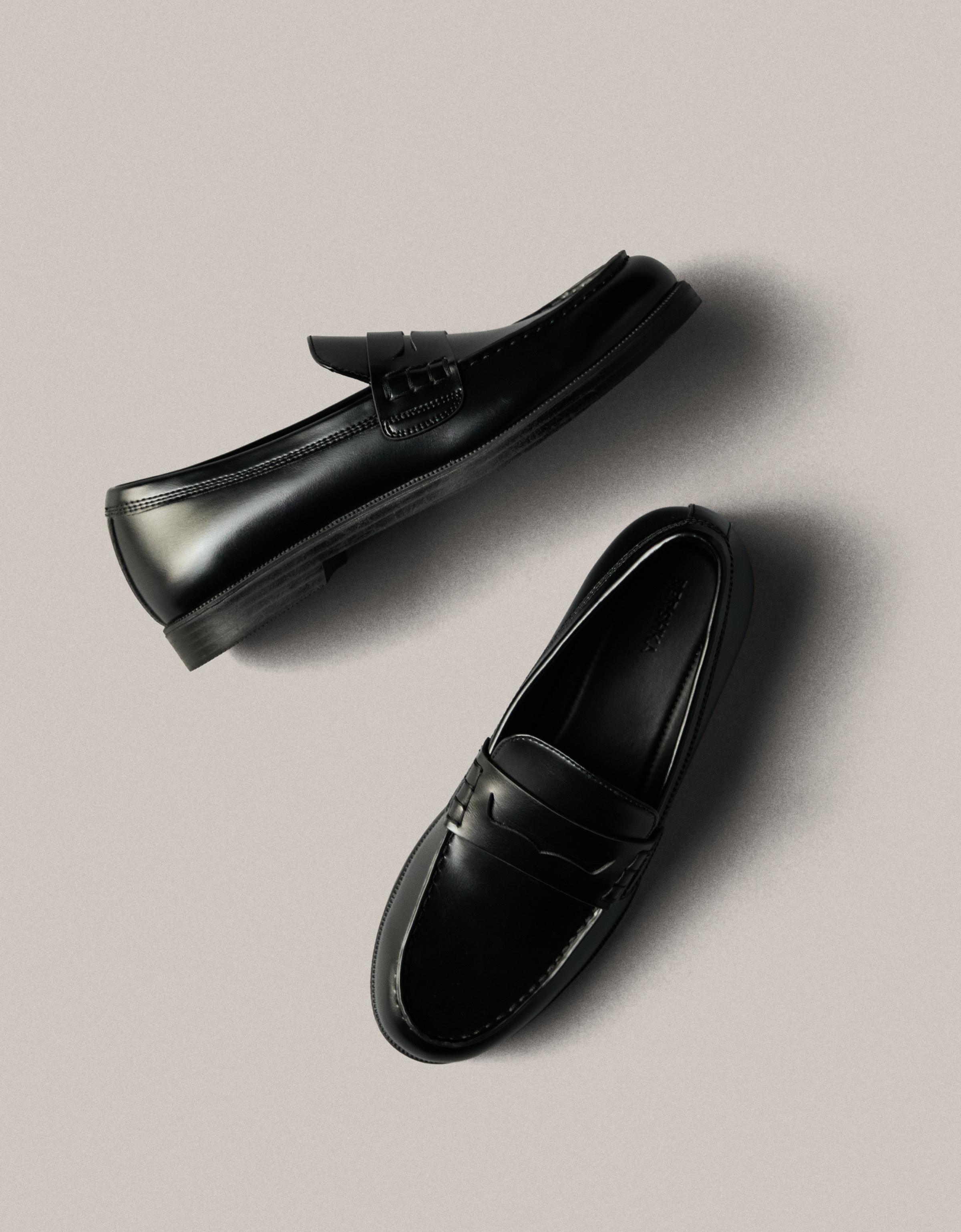 Chunky sole loafers — BLACK