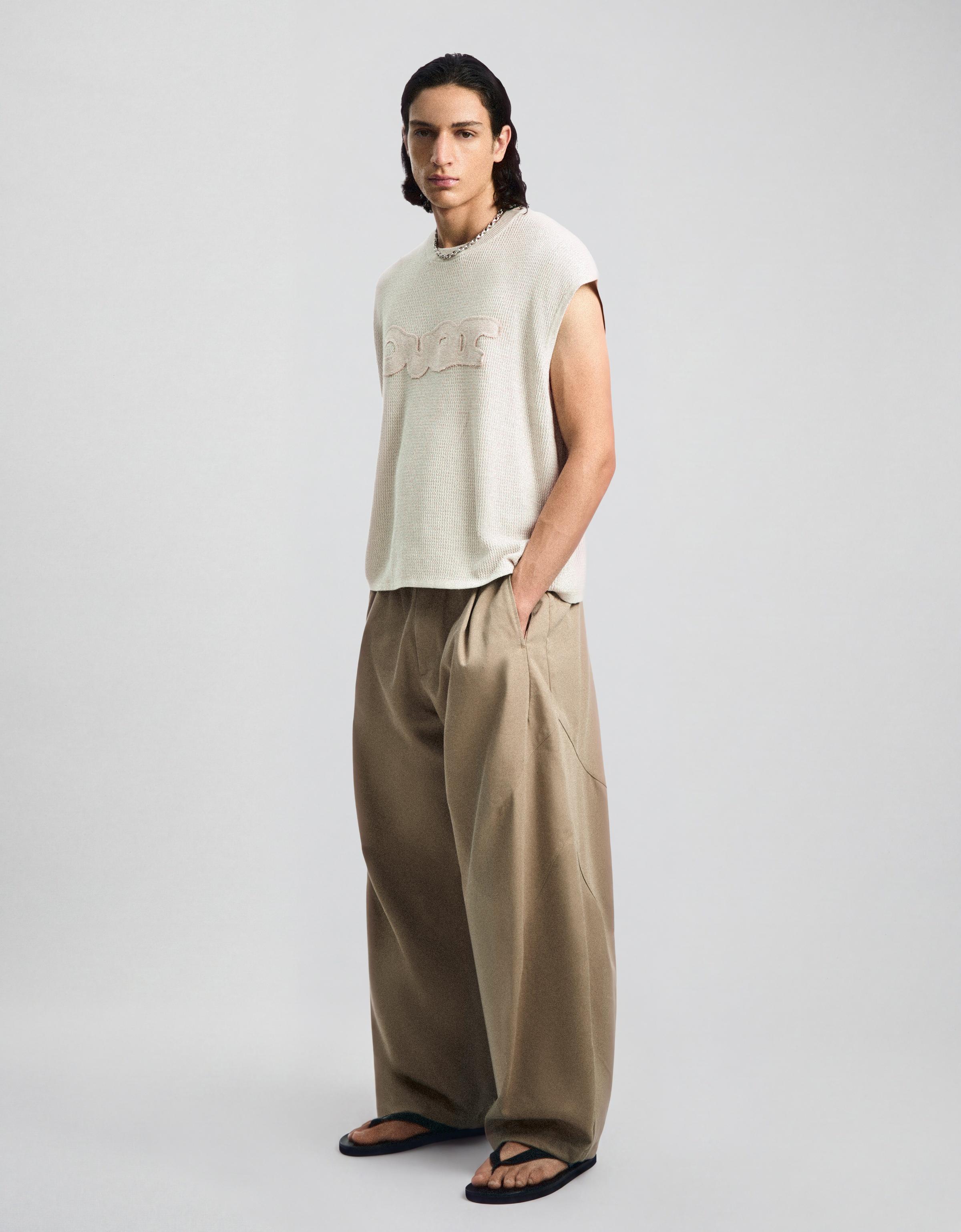 Darted barrel leg trousers — Grey