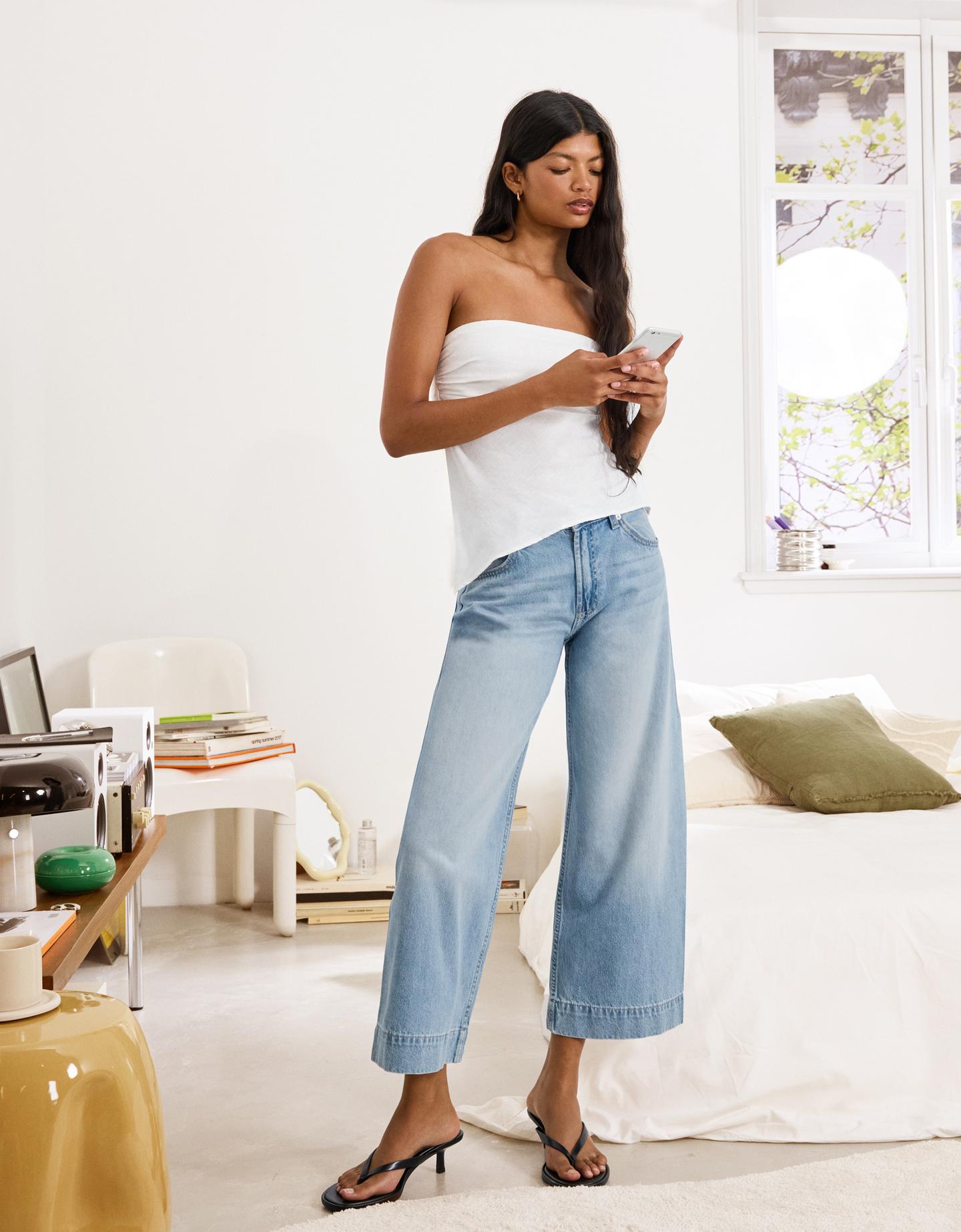 Bershka Krótkie Jeansy Wide Leg Kobieta 38 Wyblakły Niebieski