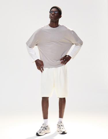 Textured plush Bermuda shorts — Off white 1
