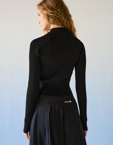 Fitted popper jumper — Black 2