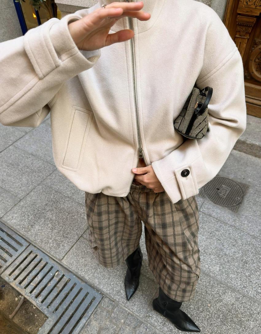 Soft Touch Jacke mit Puffärmeln-Sandfarbe