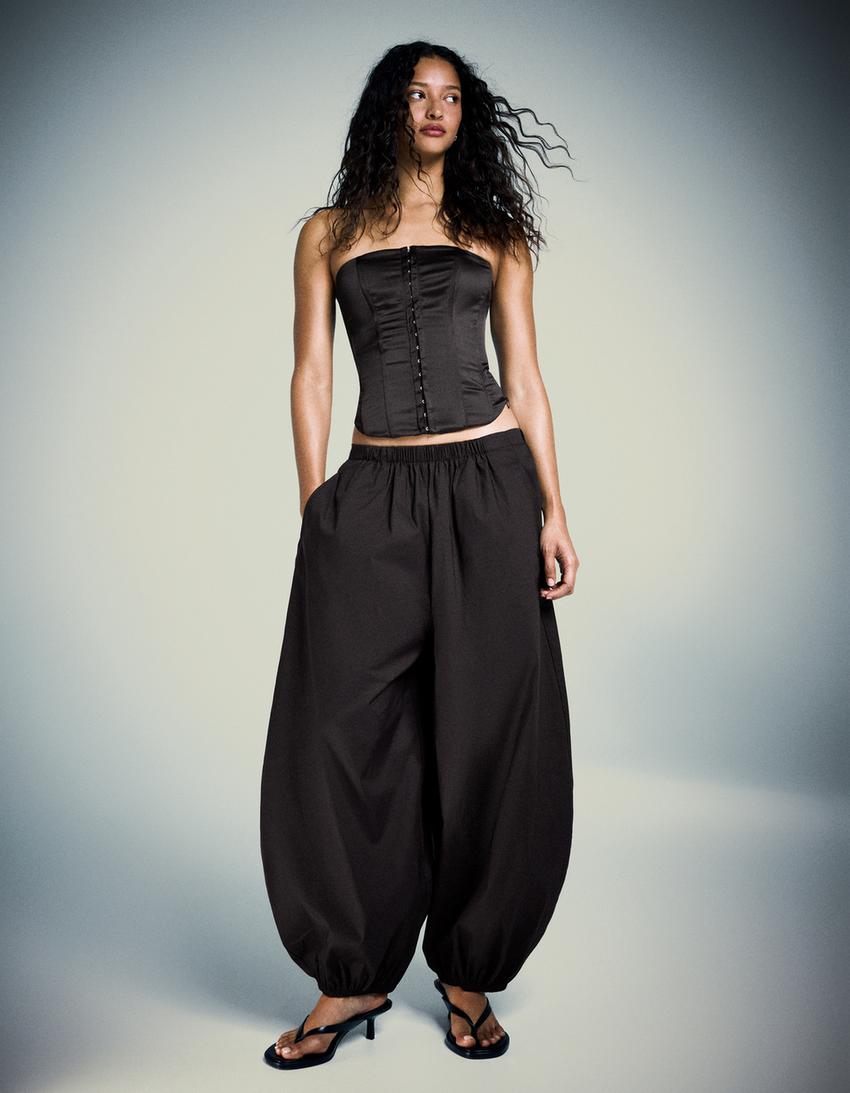 Bustier-Top aus Satin-Schwarz