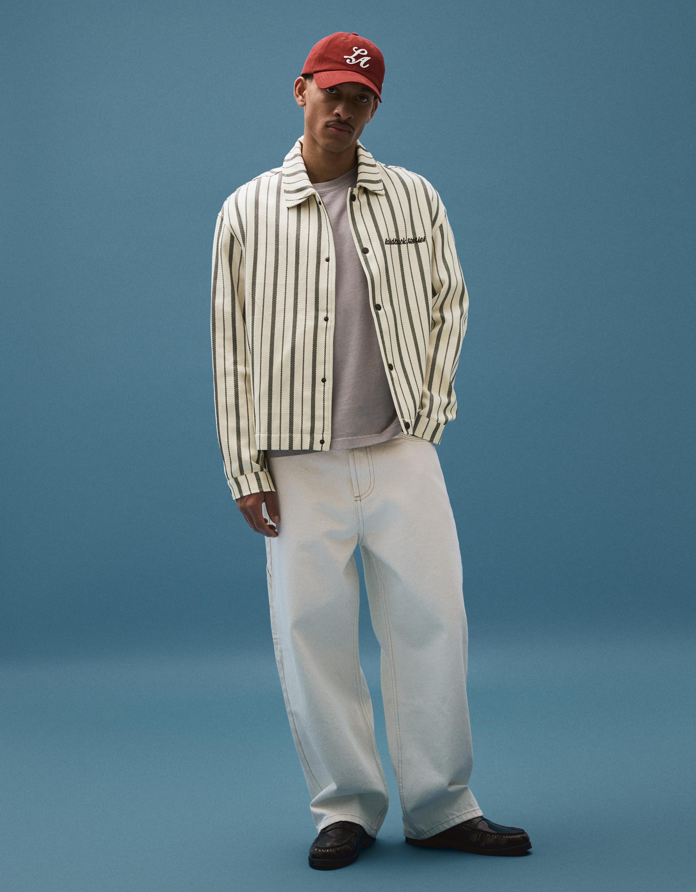 Bershka Cazadora Botones Print Hombre Arena