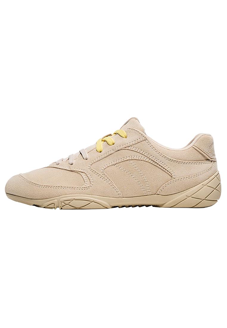 Flat sole trainers — SAND