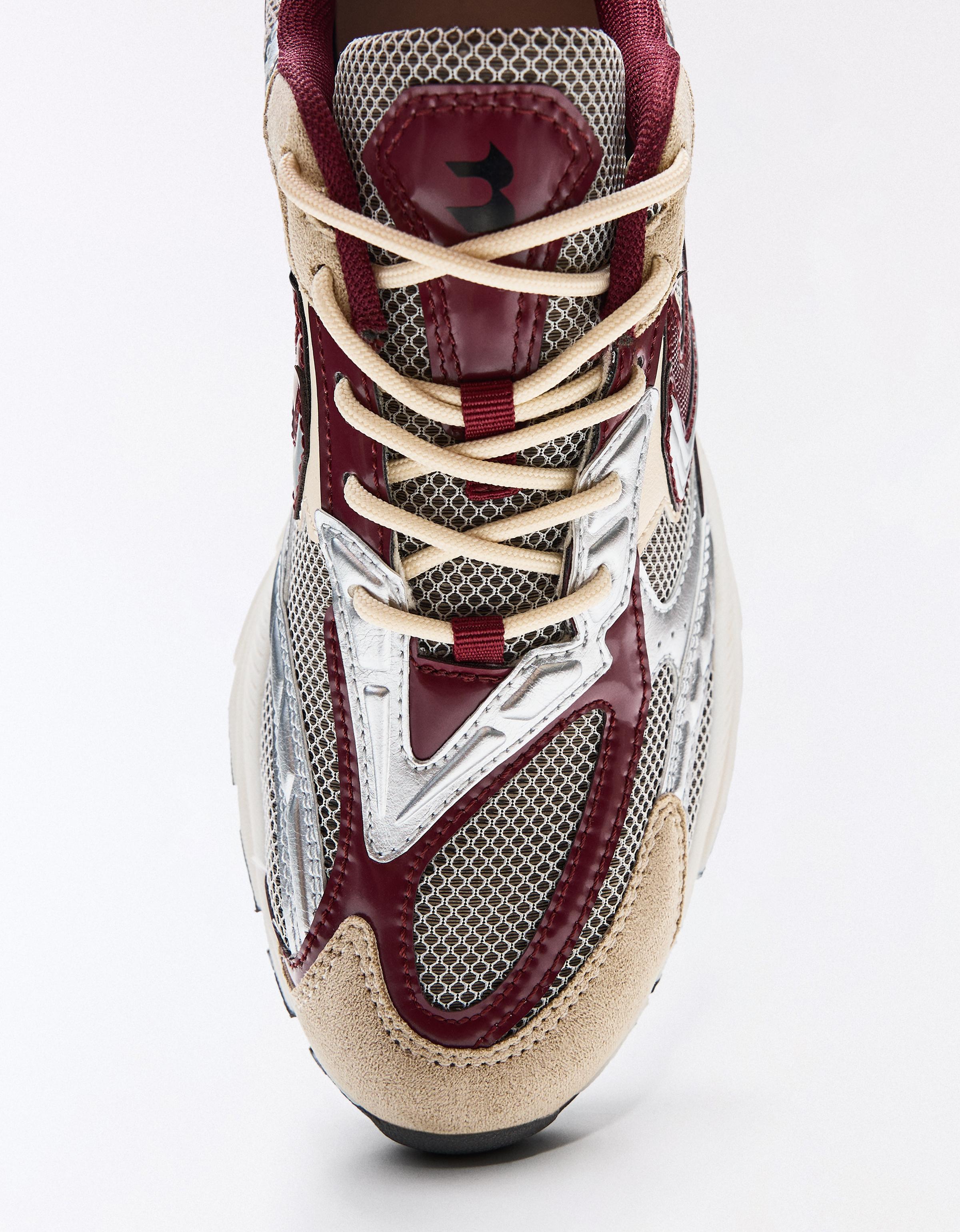 Multi-piece trainers