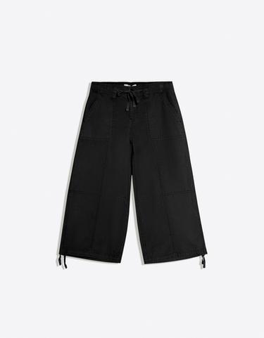 Capris — Black 4