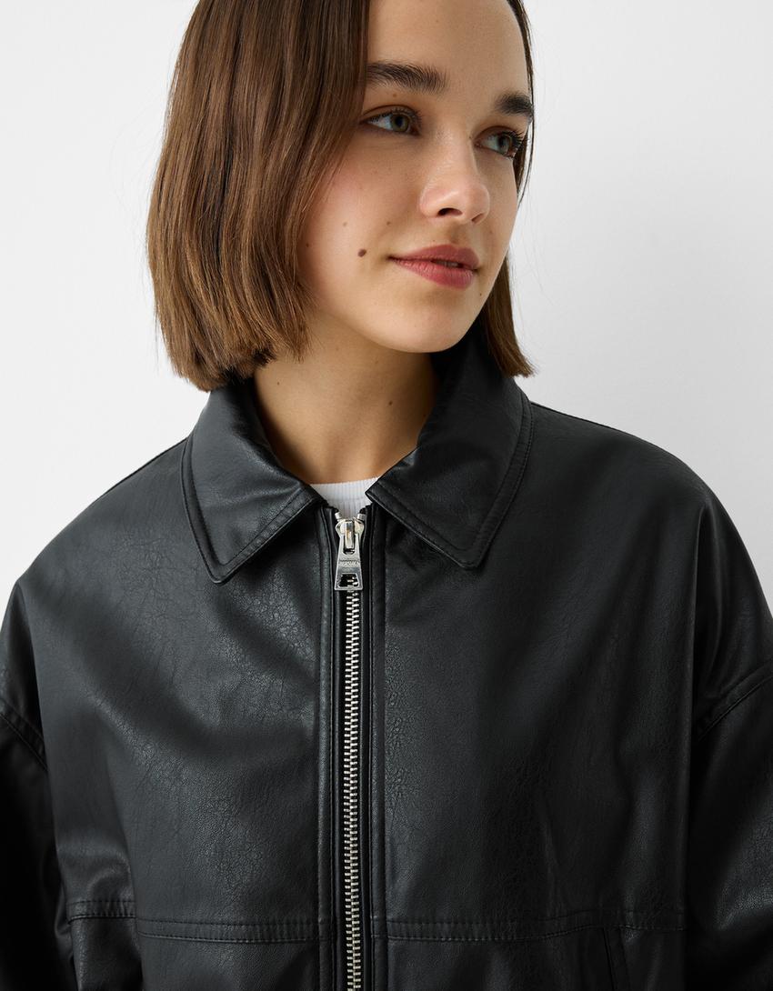 Blusão oversize dad fit efeito pele-Preto-2