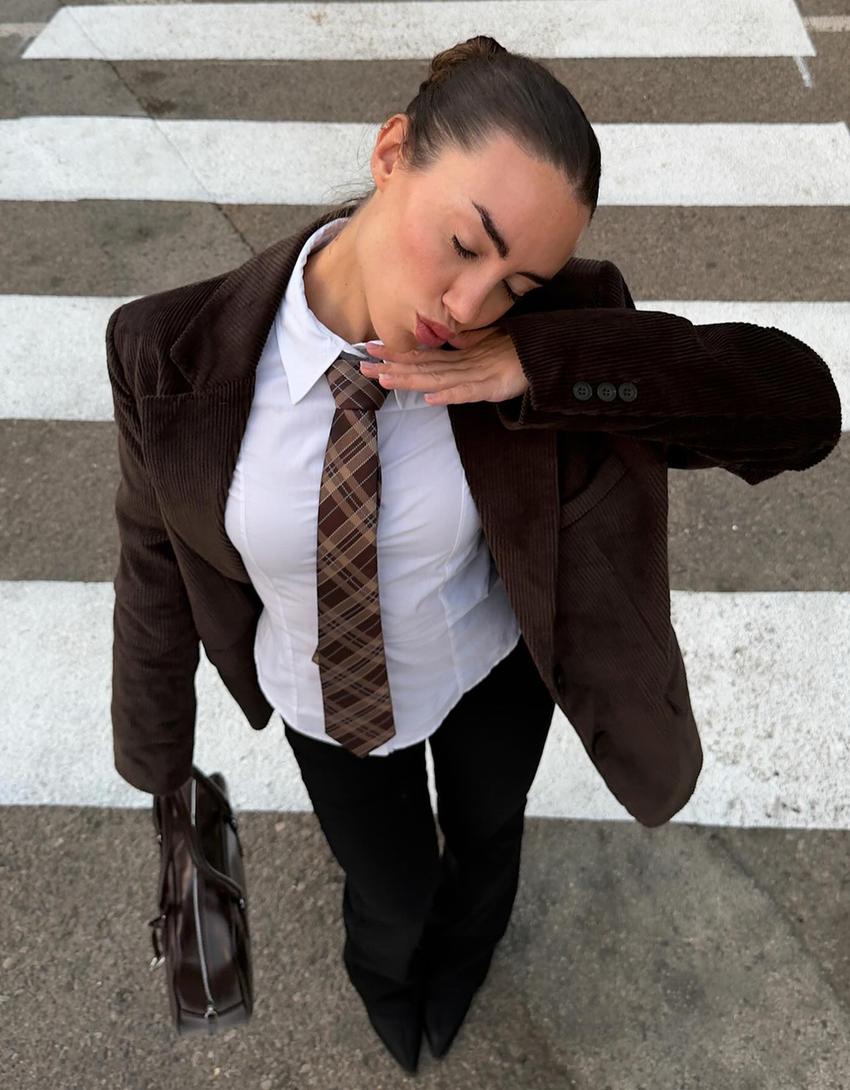 Checked tie-Brown