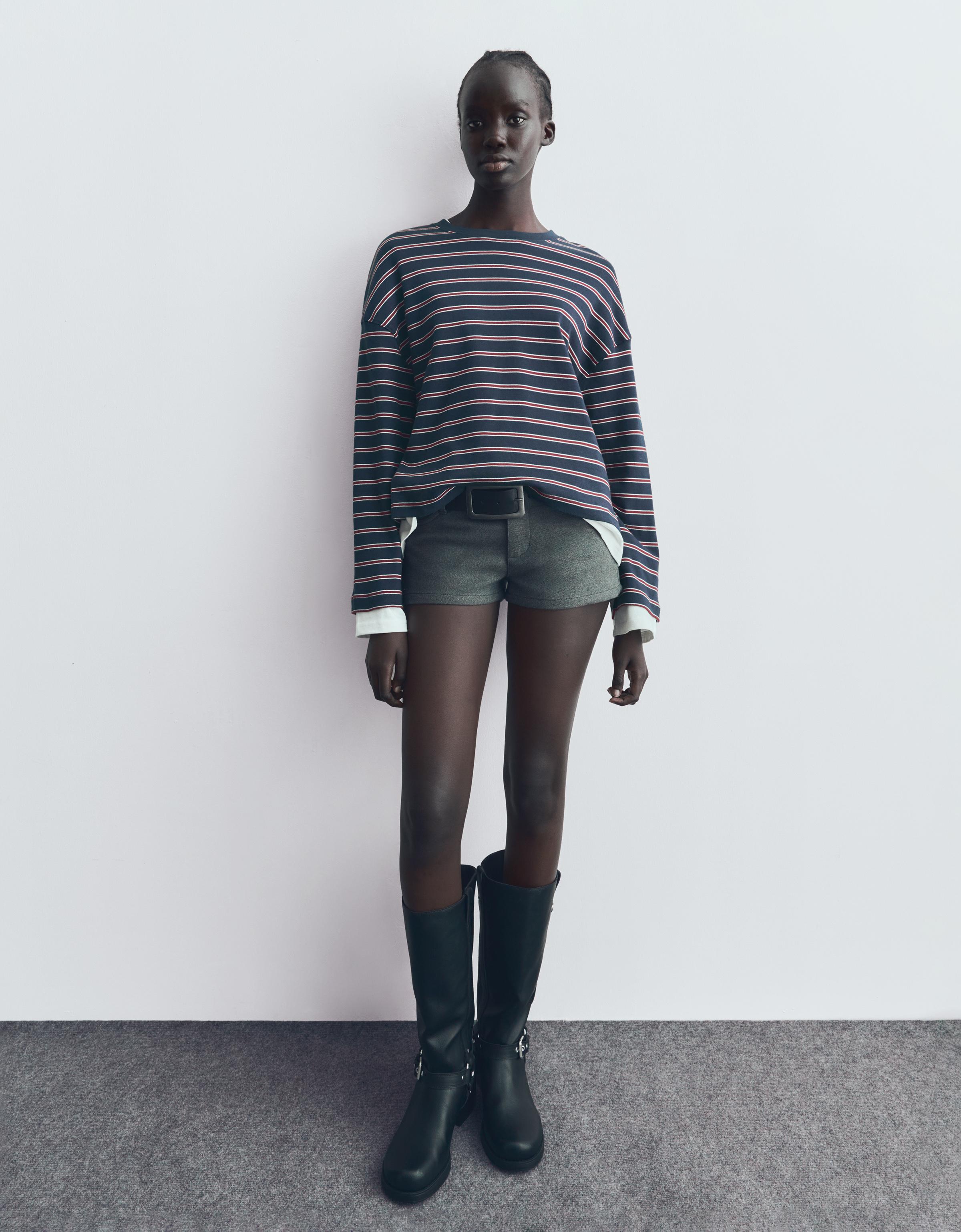 Uzun kollu baskılı tişört - Görsel 18