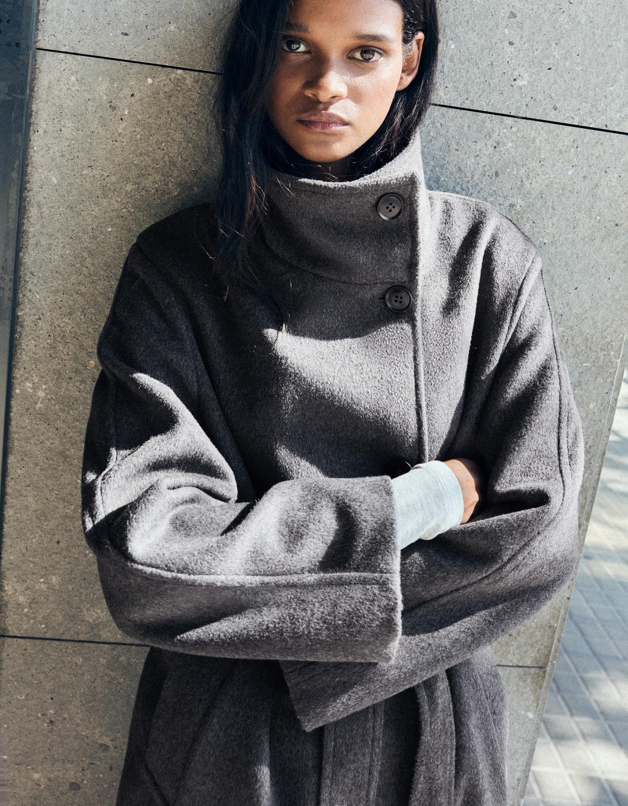 Long funnel neck coat with belt — Dark grey