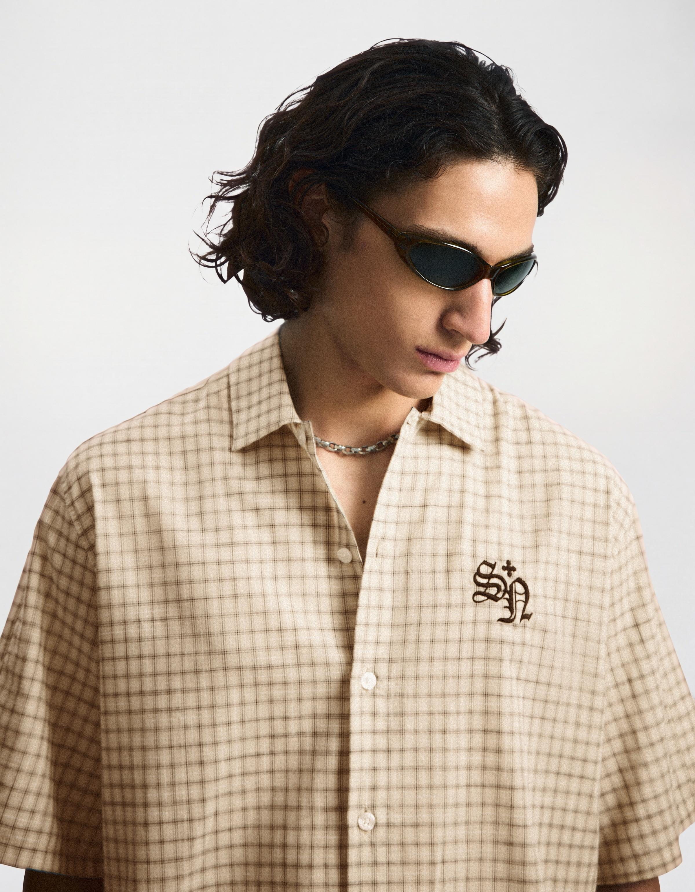 Embroidered short sleeve shirt — Beige