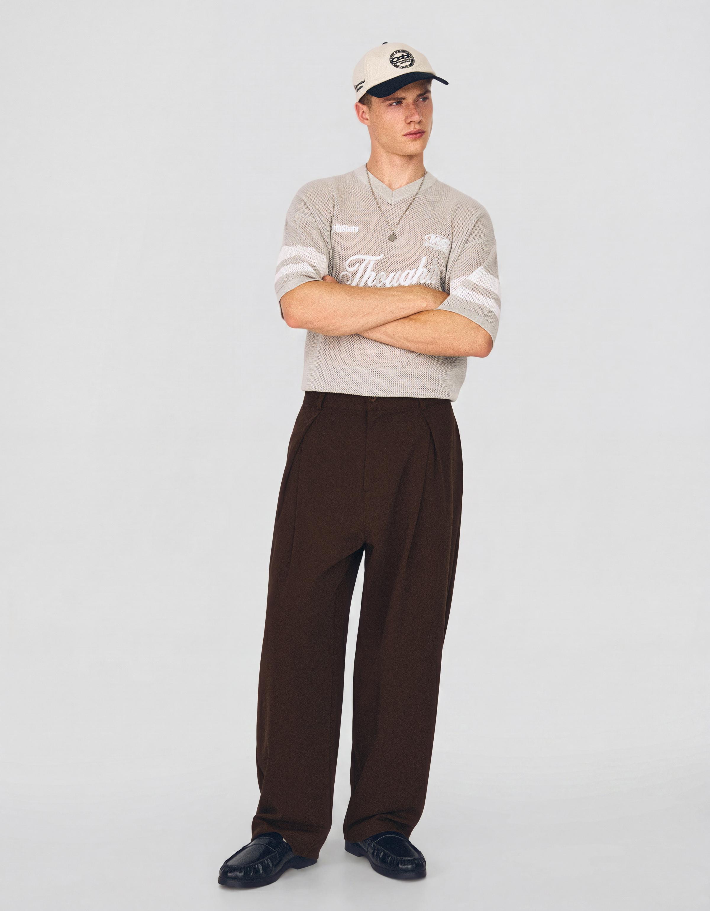 Pleated baggy trousers — Brown