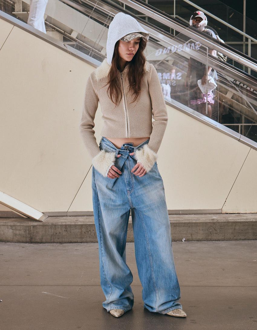 Wide-leg jeans with crossover waist-Light blue-4