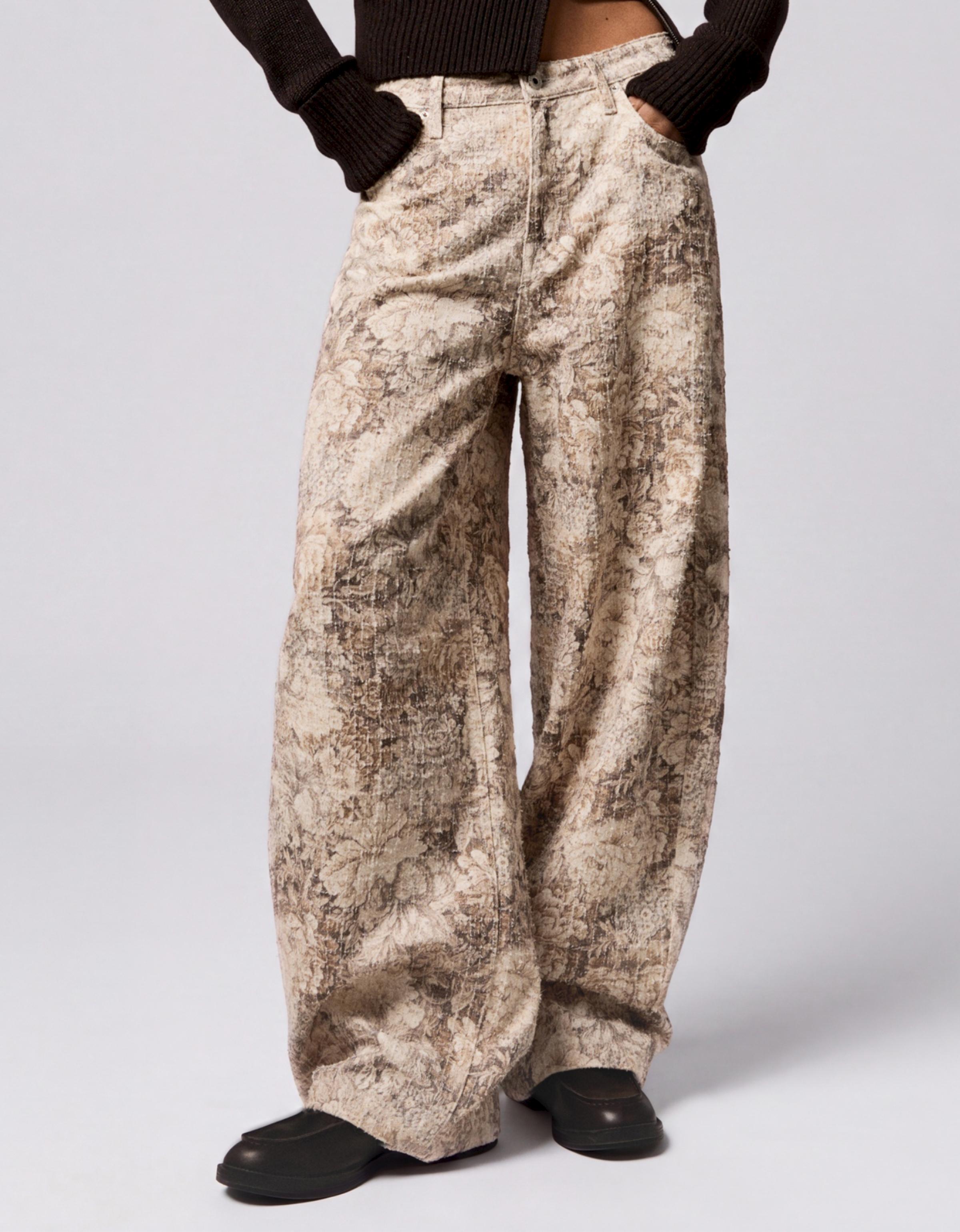 Printed barrel-leg trousers — Sand